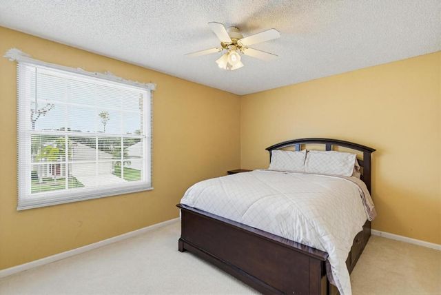 15182 Oak Chase Court, Wellington, FL 33414