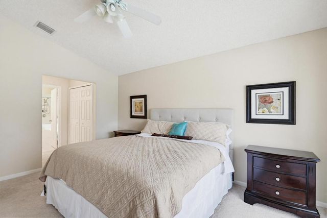 15182 Oak Chase Court, Wellington, FL 33414