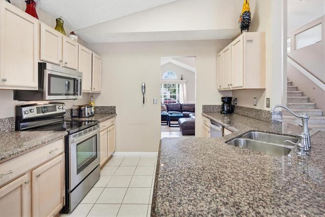 15182 Oak Chase Court, Wellington, FL 33414