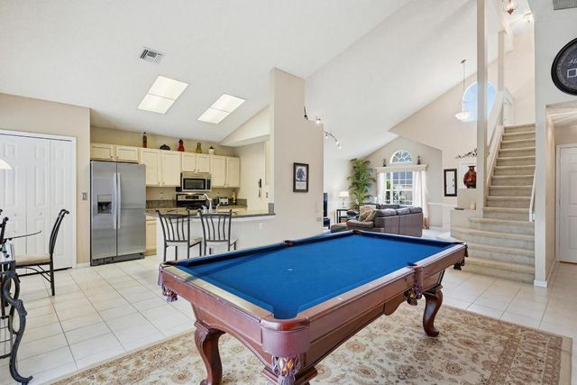 15182 Oak Chase Court, Wellington, FL 33414