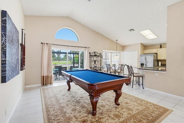 15182 Oak Chase Court, Wellington, FL 33414