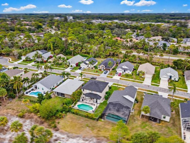 15182 Oak Chase Court, Wellington, FL 33414