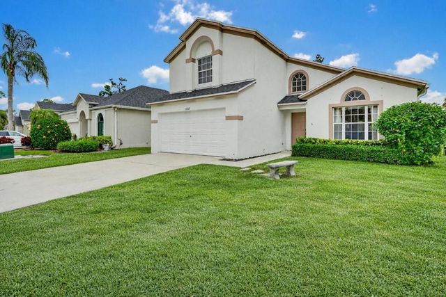 15182 Oak Chase Court, Wellington, FL 33414