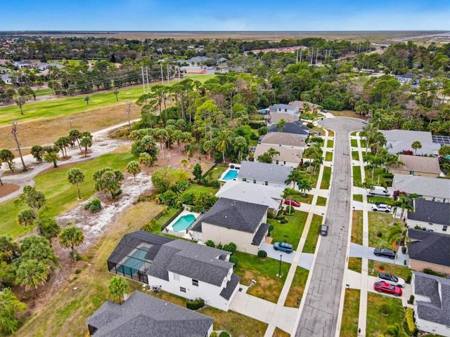 15182 Oak Chase Court, Wellington, FL 33414