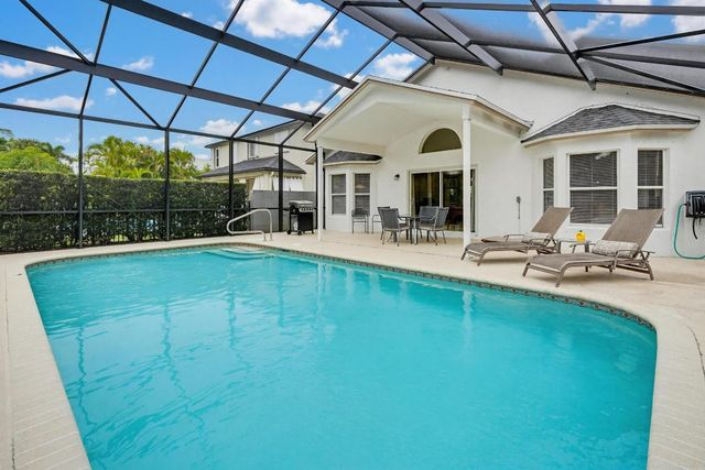 15182 Oak Chase Court, Wellington, FL 33414