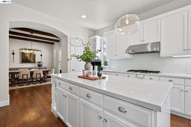 1135 Blue Spur Cir, Danville, CA 94506