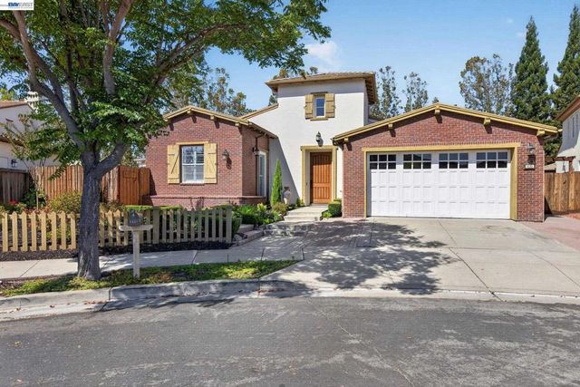 1135 Blue Spur Cir, Danville, CA 94506