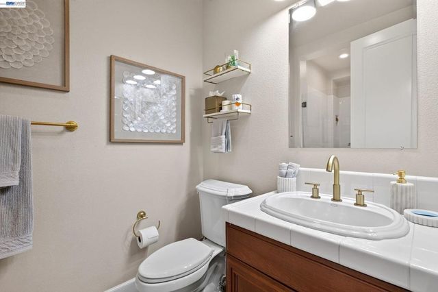1135 Blue Spur Cir, Danville, CA 94506
