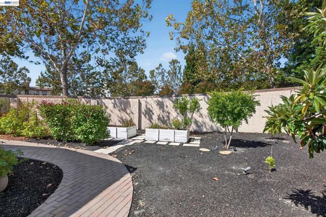 1135 Blue Spur Cir, Danville, CA 94506