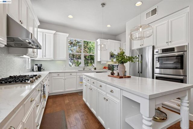 1135 Blue Spur Cir, Danville, CA 94506