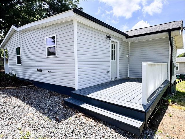 1237 Irving Avenue, Eden, NC 27288