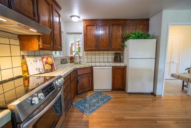 23059 Evergreen Lane, Los Gatos, CA 95033