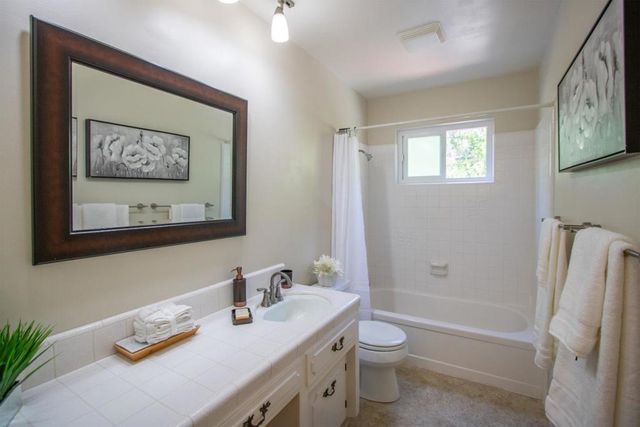 23059 Evergreen Lane, Los Gatos, CA 95033