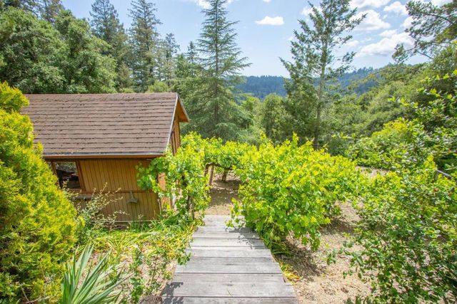 23059 Evergreen Lane, Los Gatos, CA 95033