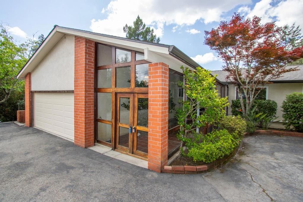 Image 1 of property listing at 23059 Evergreen Lane, Los Gatos, CA 95033