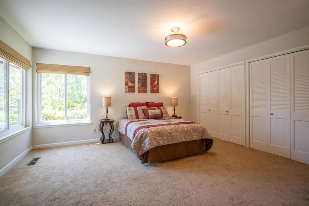 Image 17 of property listing at 23059 Evergreen Lane, Los Gatos, CA 95033