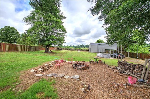 380 Bowdoin Lane SW, Adairsville, GA 30103