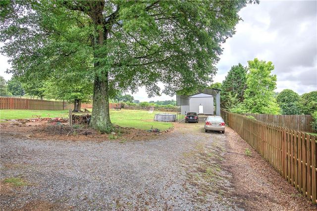 380 Bowdoin Lane SW, Adairsville, GA 30103