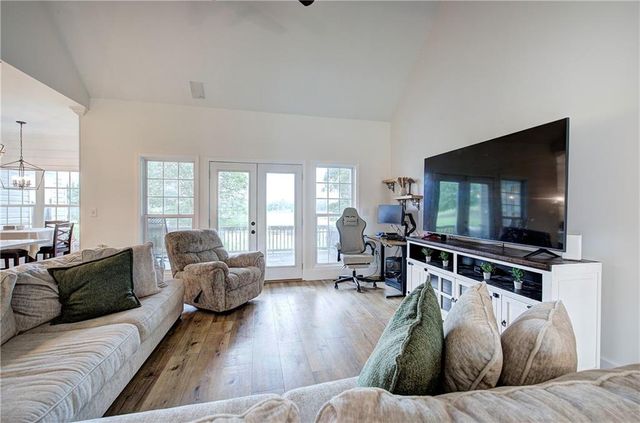 380 Bowdoin Lane SW, Adairsville, GA 30103