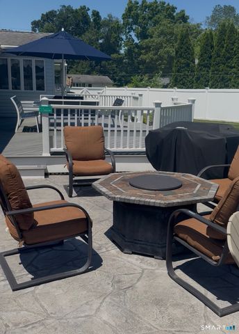 39 Ridgecrest Road, Wallingford, CT 06492