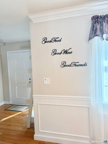 39 Ridgecrest Road, Wallingford, CT 06492