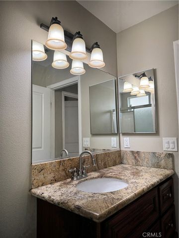 957 W Tibbot St., Rialto, CA 92377