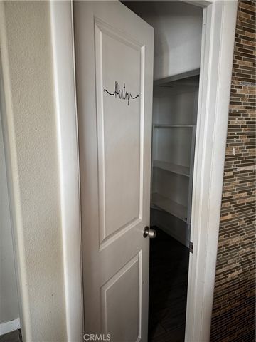 957 W Tibbot St., Rialto, CA 92377