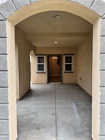 957 W Tibbot St., Rialto, CA 92377