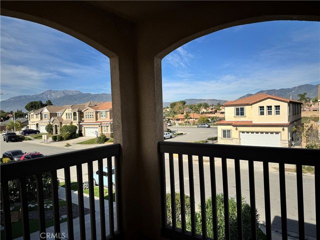 957 W Tibbot St., Rialto, CA 92377