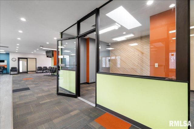 3000 16TH Street 203, Moline, IL 61265