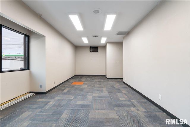 3000 16TH Street 203, Moline, IL 61265