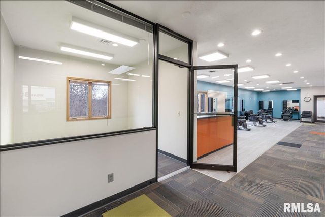 3000 16TH Street 203, Moline, IL 61265