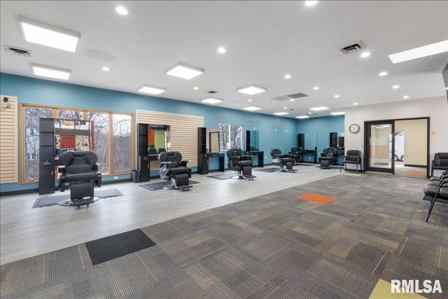 3000 16TH Street 203, Moline, IL 61265