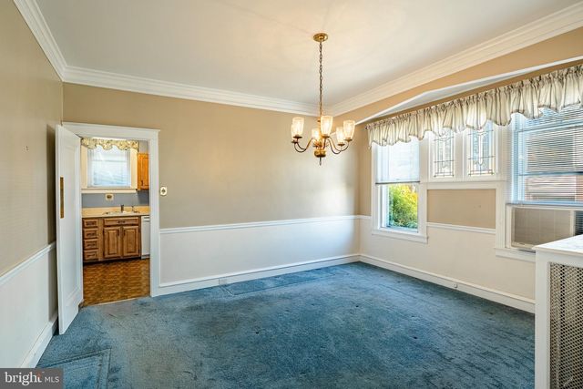 220 W ALBEMARLE AVE, Lansdowne, PA 19050