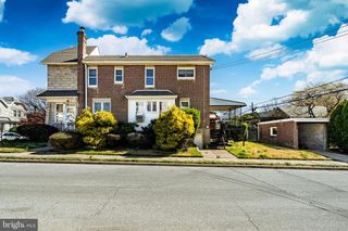 220 W ALBEMARLE AVE, Lansdowne, PA 19050