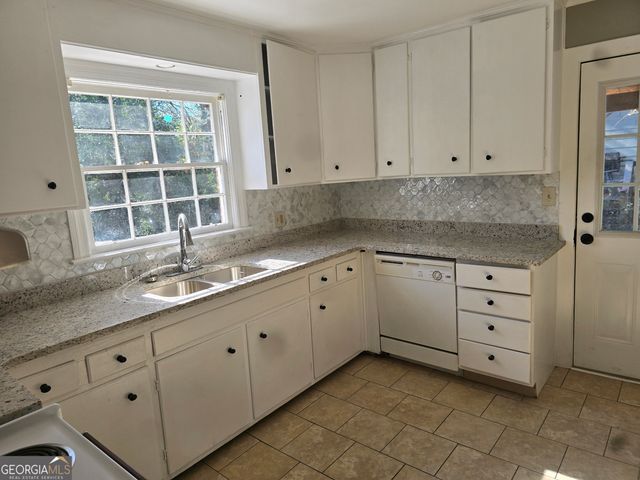 1520 Stonewall Street, Dublin, GA 31021