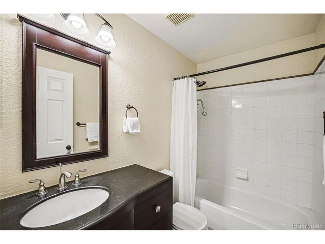 5063 Ashbrook Cir, Highlands Ranch, CO 80130
