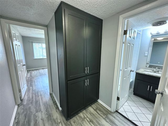 601 W 11th ST 115, Austin, TX 78701