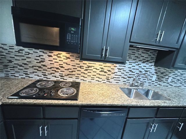 601 W 11th ST 115, Austin, TX 78701