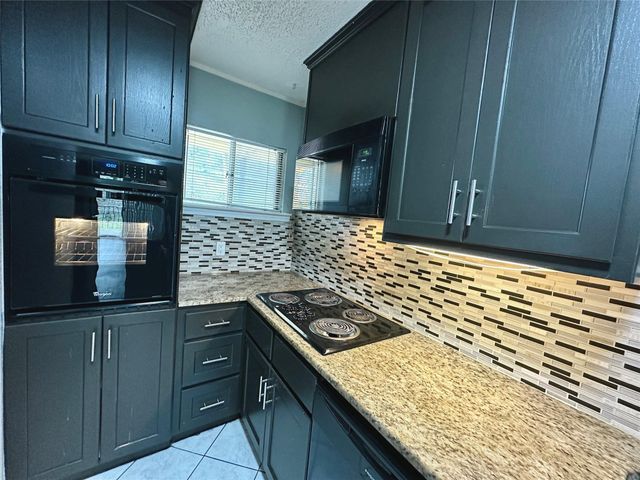 601 W 11th ST 115, Austin, TX 78701