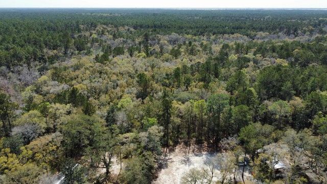 1XX Canary Drive, Freeport, FL 32439