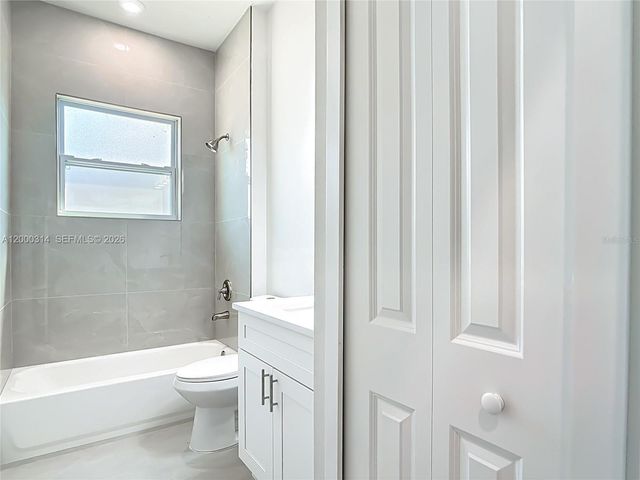 18374 ELGIN AVENUE, Port Charlotte, FL 33948