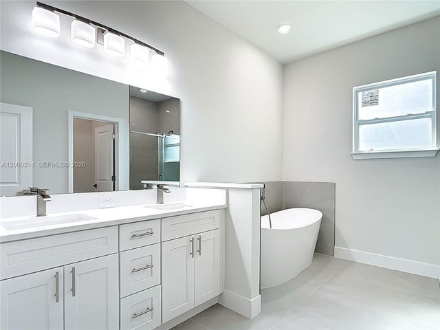 18374 ELGIN AVENUE, Port Charlotte, FL 33948