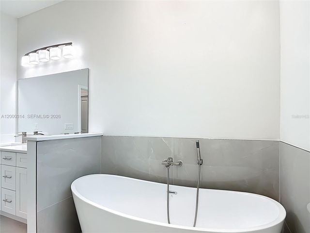 18374 ELGIN AVENUE, Port Charlotte, FL 33948