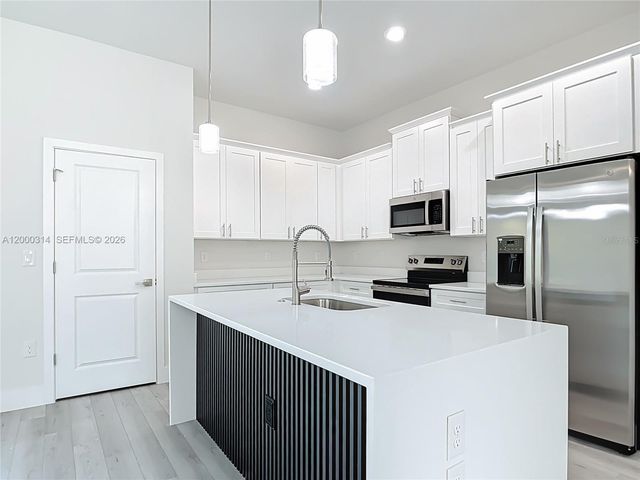 18374 ELGIN AVENUE, Port Charlotte, FL 33948