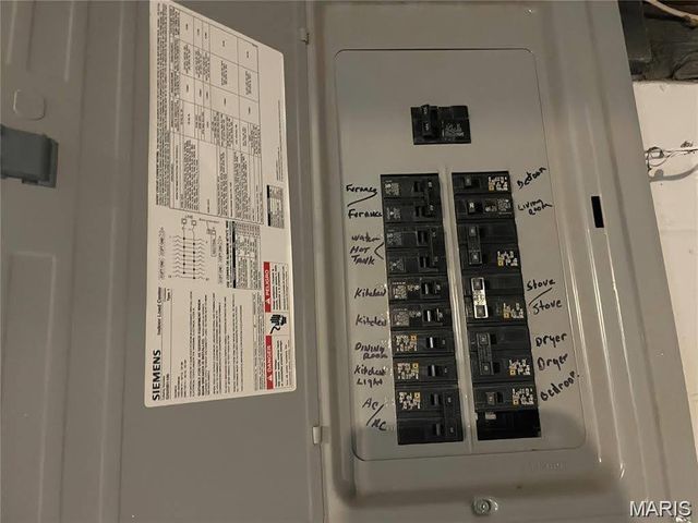 6155 Emerald Avenue, St Louis, MO 63135