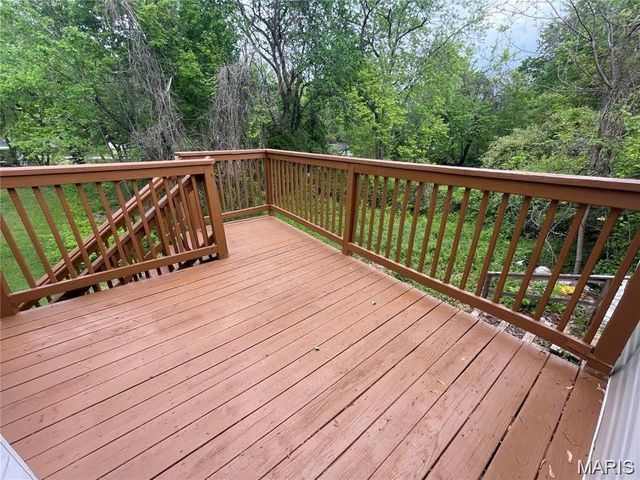 6155 Emerald Avenue, St Louis, MO 63135