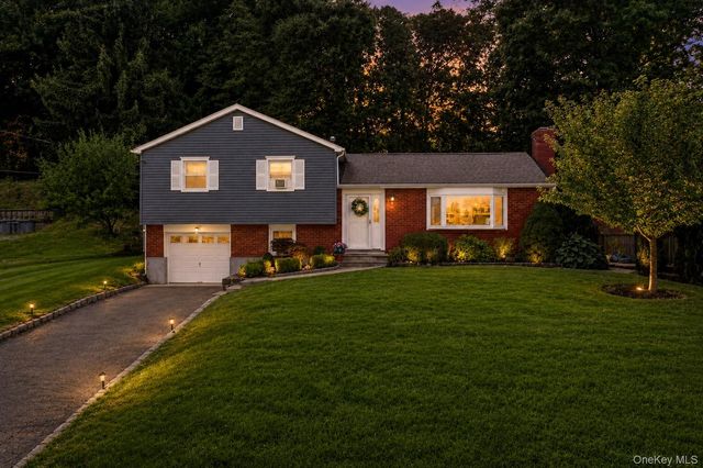 617 Cardinal Road, Cortlandt Manor, NY 10567