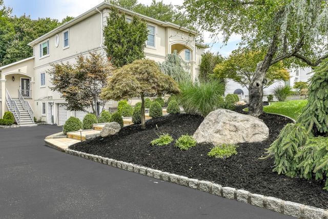 4 Cortland Road, Monsey, NY 10952