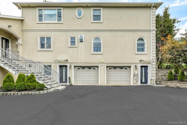4 Cortland Road, Monsey, NY 10952